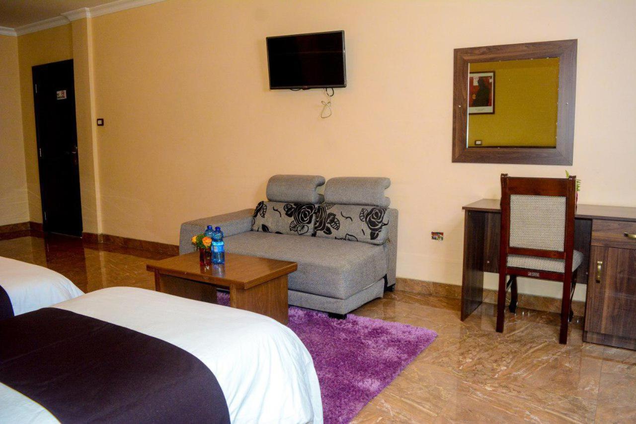 Melodie Hotel Addisz-Abeba Kültér fotó